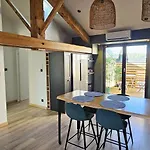 70m2 - 2 - Terrasse - Parking Gratuit 公寓