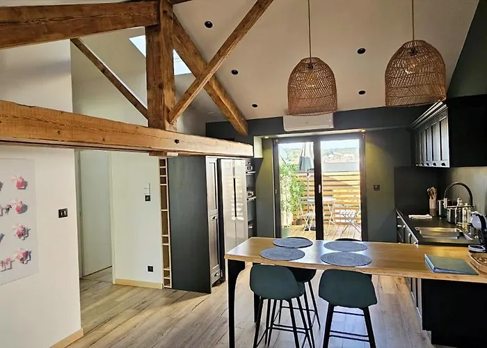 Apartmán 70m2 - 2 - Terrasse - Parking Gratuit *